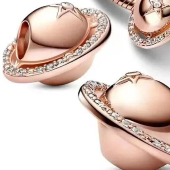 Planet Saturn Sparkling Star Charm - Picture 2 of 4